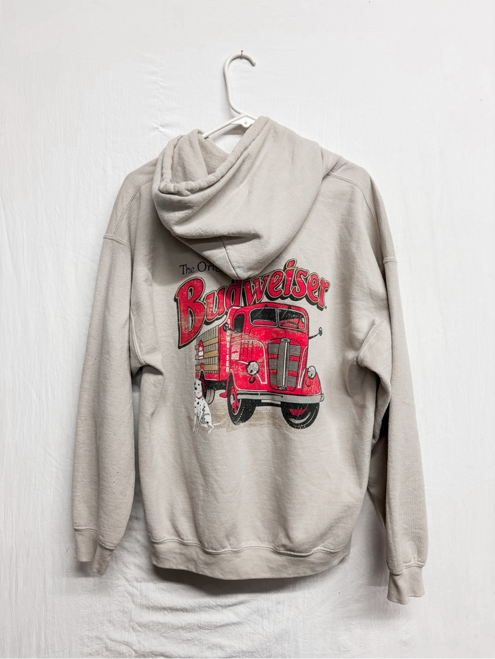 Men’s Budweiser Beige Crewneck Sweatshirt with Red Truck Graphic
